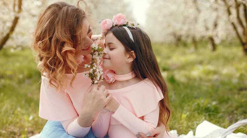 женский месяц в армении школа барев